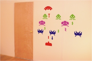 (image for) Space Invaders Vinyl Stickers